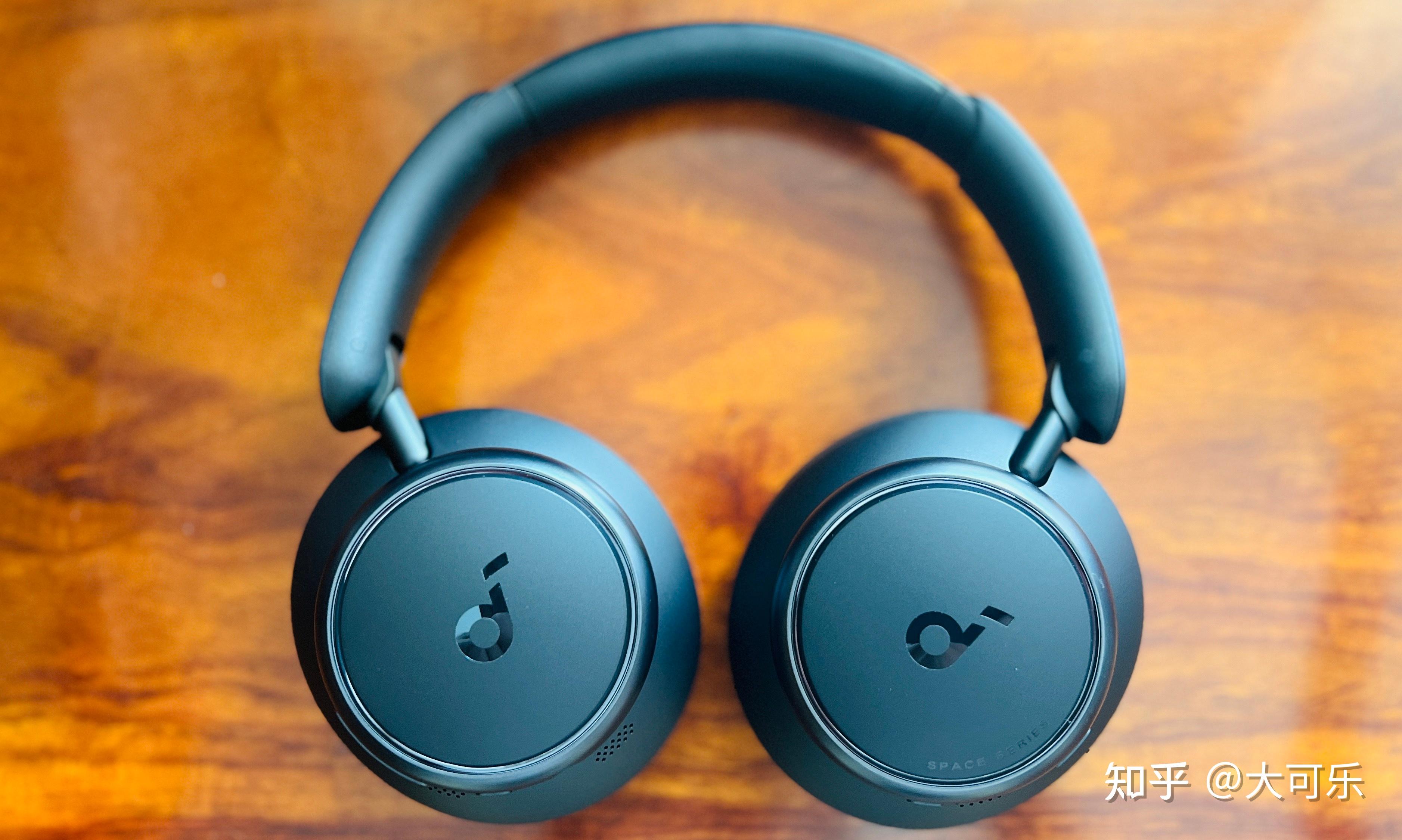 调节耳机左右声音大小_耳机左右声音不一样大怎么调_耳机音量左右声道在哪里调