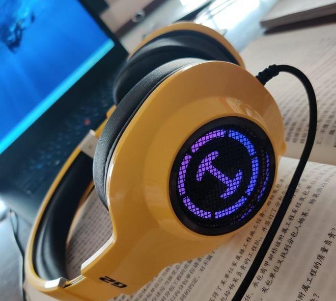 调节耳机左右声音大小_耳机音量左右声道在哪里调_耳机左右声音不一样大怎么调