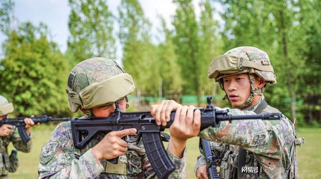 逃离塔科夫英文-逃离塔科夫：零基础玩家的3大秘诀，让你成为高手