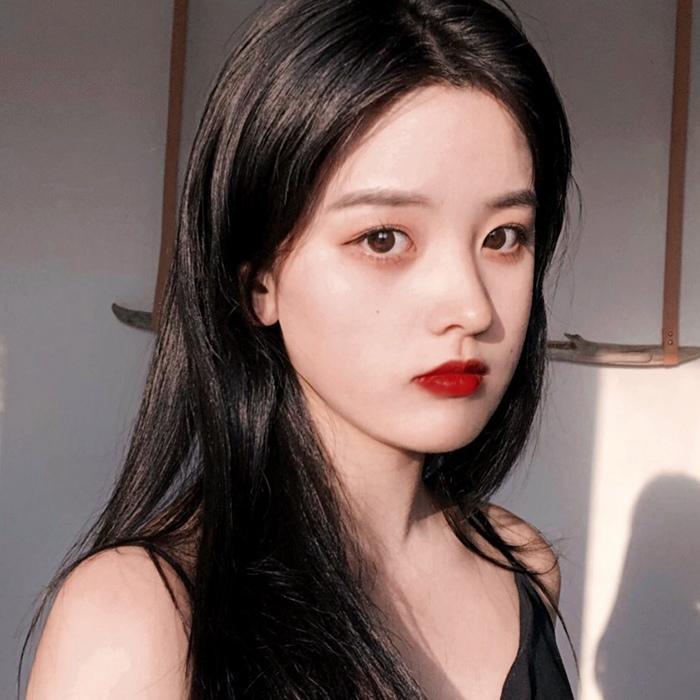 微信美女头像漂亮气质-美女头像：打开手机的第一眼，窥探不同世界的窗口