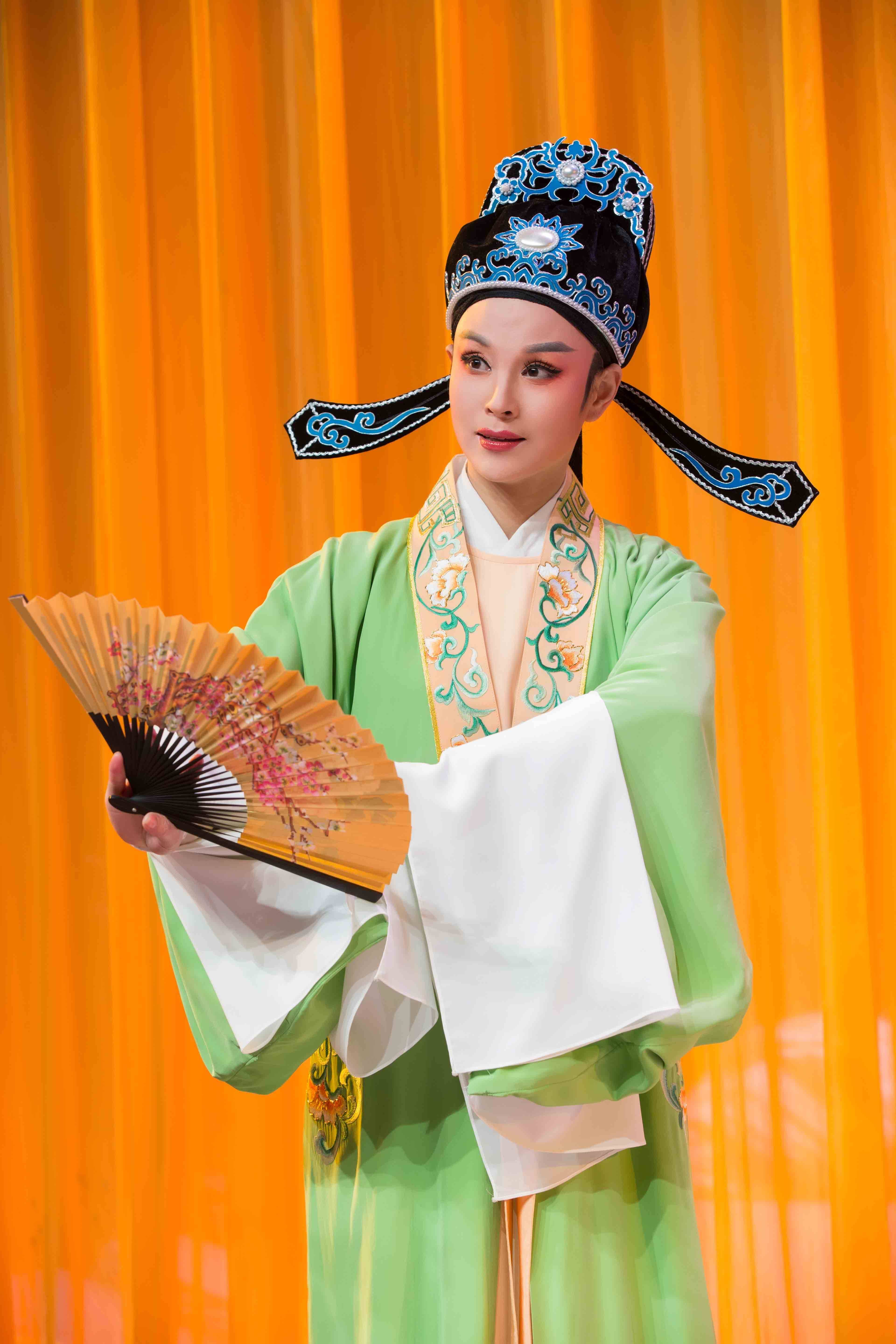 堂岛菜菜子_菜岛是什么意思_月岛菜菜子封面