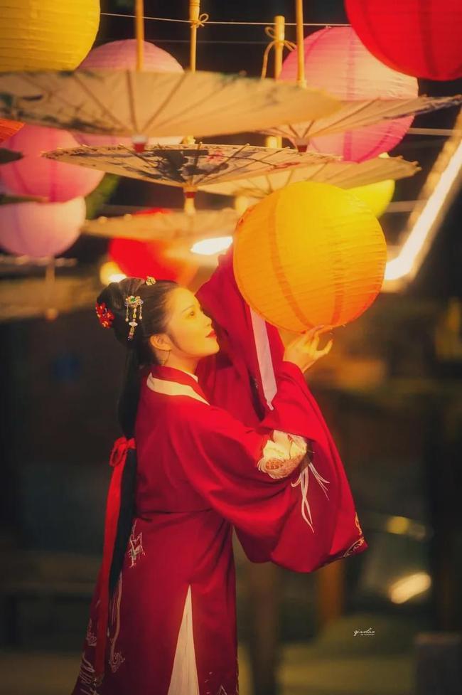 鬼灯水月_鬼灯水月的刀是再不斩的吗_鬼灯水月是男的还是女的